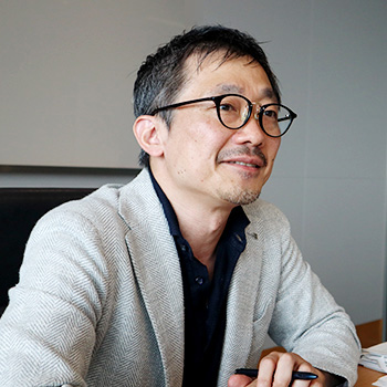 黒田氏