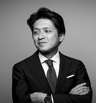 鈴木氏