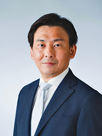 井川　智洋