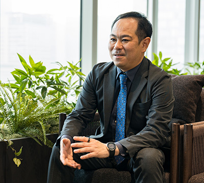 嶋村 貴史氏