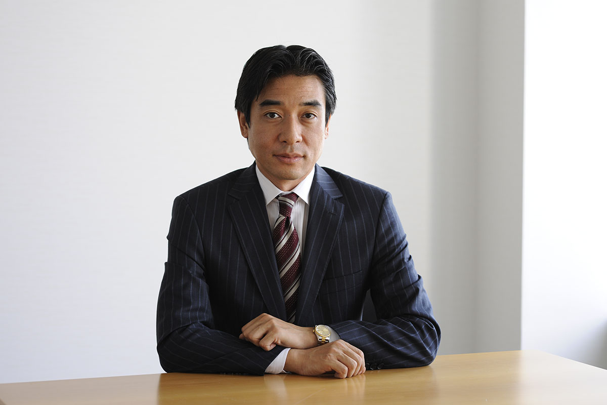 日本企業はどう動く    ◆「新興衰退国」日本の選択